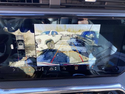 Used 2024 GMC Sierra 3500 Denali image 13