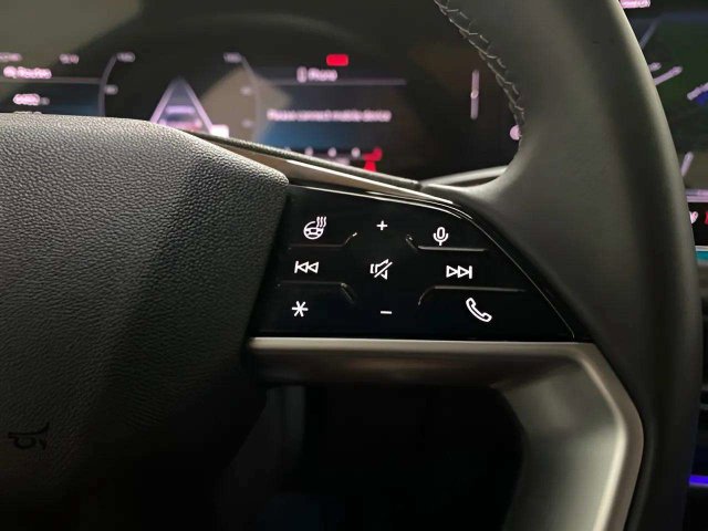 Used 2025 Audi Q5 Premium Plus w/ Premium Plus AWD/4WD image 39