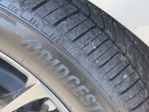 Used 2026 Cadillac Escalade Platinum Sport w/ LPO, ONYX Package image 12