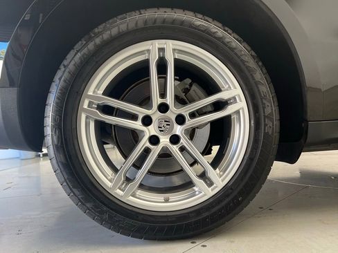 Used 2021 Porsche Macan S image 27