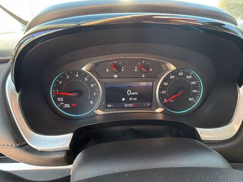 Used 2020 Chevrolet Traverse LT image 6