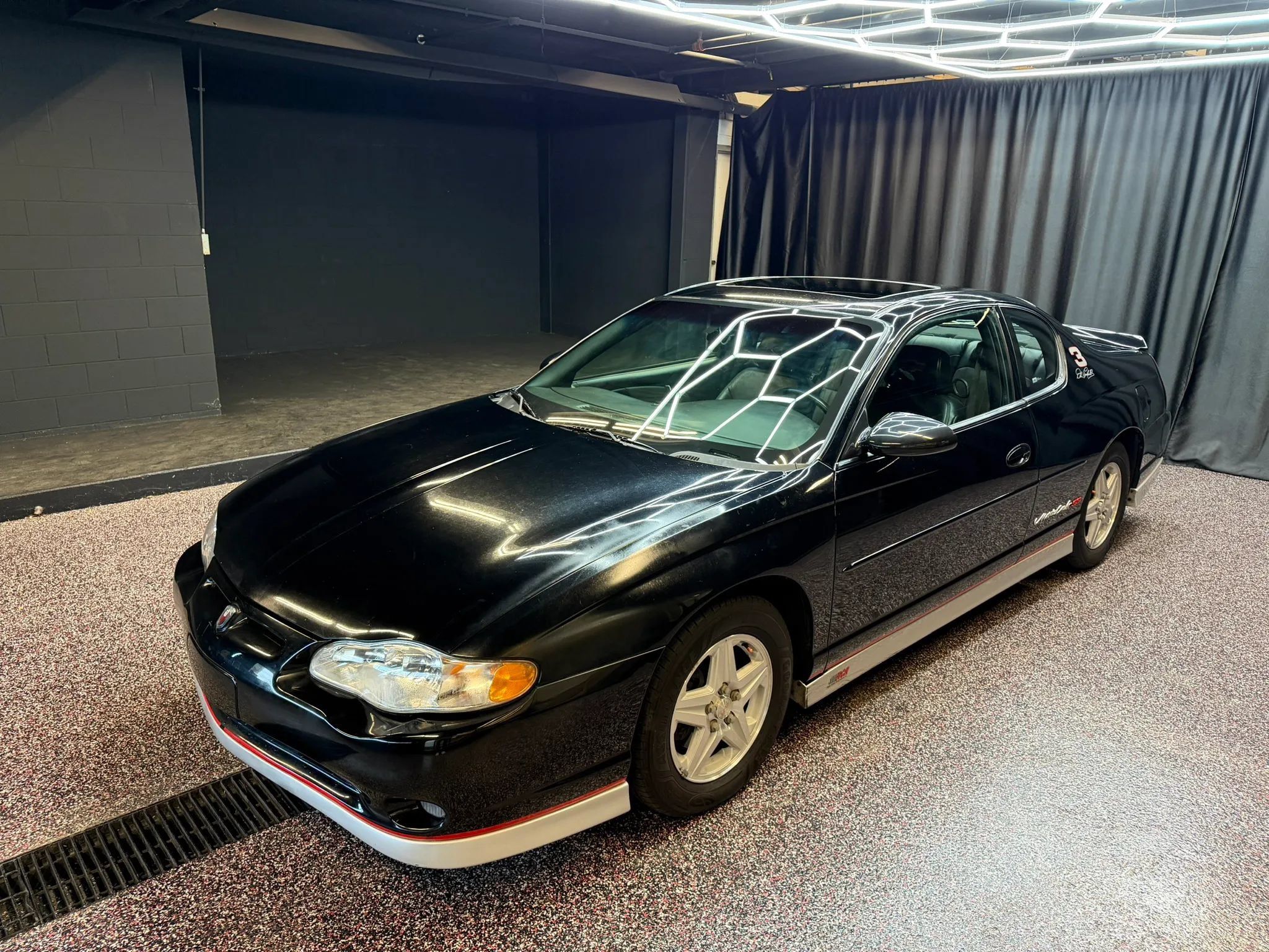Used 2002 Chevrolet Monte Carlo SS w/ Pace Car Replica Pkg FWD image 5