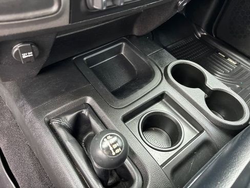 Used 2018 RAM 2500 Tradesman w/ Chrome Appearance Group AWD/4WD image 24