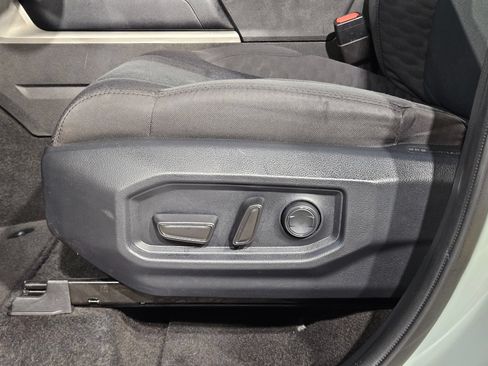 Certified 2025 Toyota Tundra SR5 AWD/4WD image 22