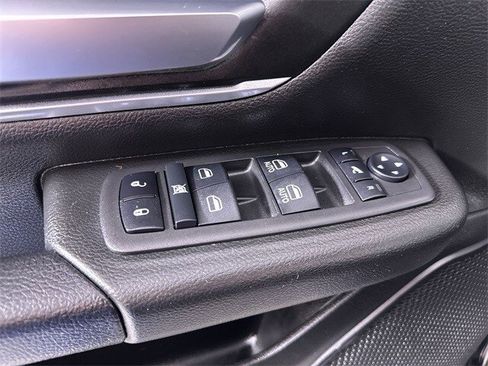 Used 2023 RAM 1500 Big Horn image 24