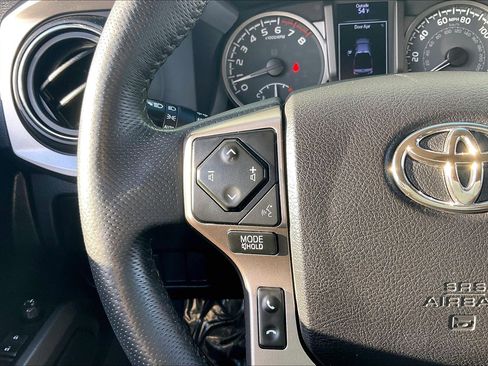 Used 2022 Toyota Tacoma SR5 image 23