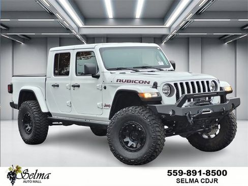 Used 2023 Jeep Gladiator Rubicon w/ Cold Weather Group image 1