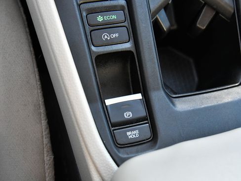 Used 2023 Honda Accord LX image 25