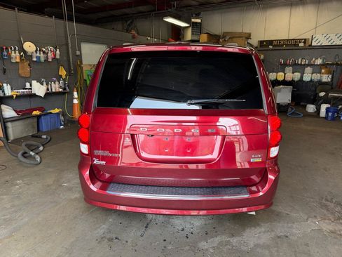 Used 2018 Dodge Grand Caravan GT FWD image 7