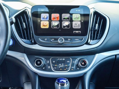 Used 2018 Chevrolet Volt LT w/ Comfort Package image 8