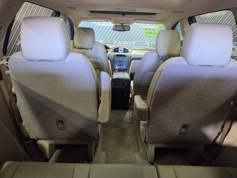 Used 2012 Buick Enclave Premium FWD image 29