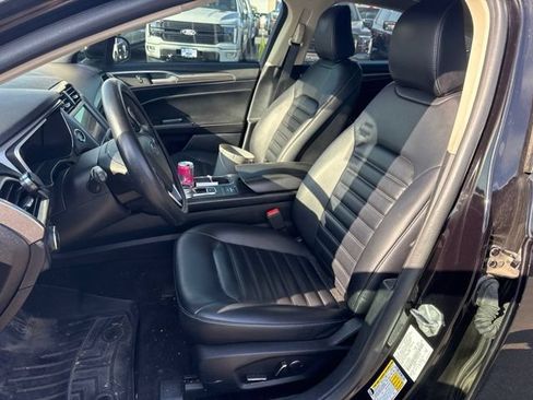 Used 2020 Ford Fusion SEL FWD image 11