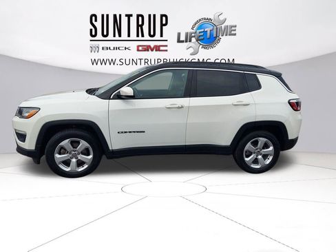 Used 2019 Jeep Compass Latitude w/ Popular Equipment Group image 2