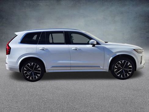 New 2026 Volvo XC90 B6 Plus w/ Protection Package image 8