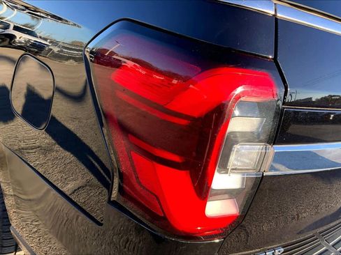 Used 2024 Ford Expedition Max Limited image 28
