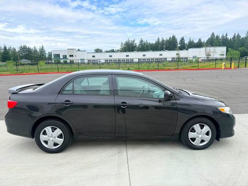 Used 2010 Toyota Corolla LE FWD image 6