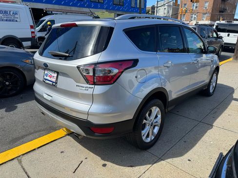 Used 2017 Ford Escape Titanium image 6