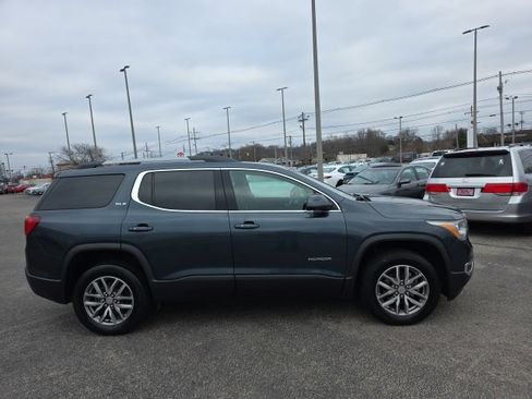 Used 2019 GMC Acadia SLE image 3