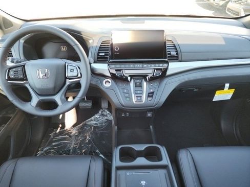 Used 2025 Honda Odyssey Sport-L image 26