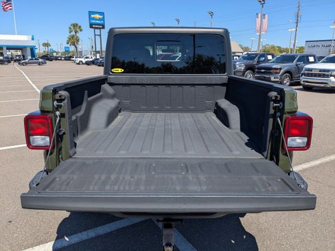 Used 2022 Jeep Gladiator Mojave image 12