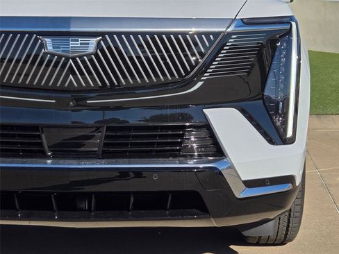 New 2026 Cadillac Escalade IQL Luxury image 6