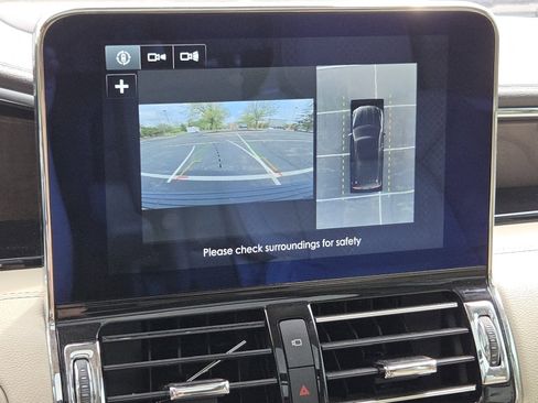 Used 2019 Lincoln Navigator Reserve AWD/4WD image 13