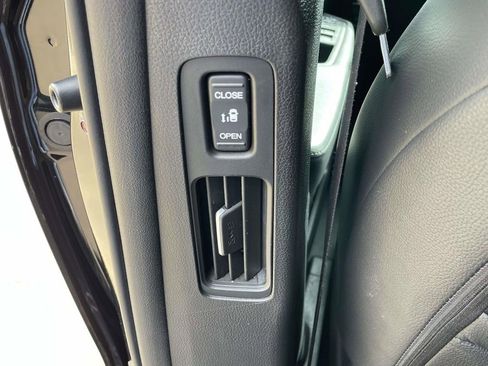 Used 2024 Honda Odyssey Touring image 15