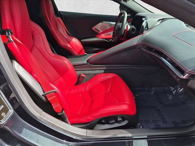 Used 2024 Chevrolet Corvette Stingray Preferred Cpe w/ Z51 Performance Package RWD image 17