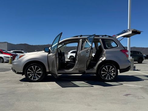 Used 2016 Subaru Forester 2.5i w/ Alloy Wheel Package AWD/4WD image 26