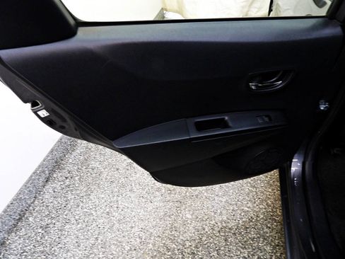 Used 2013 Toyota Yaris LE FWD image 12