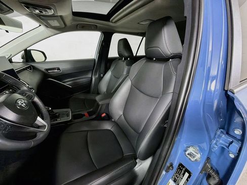 Used 2026 Toyota Corolla Cross XLE w/ Convenience Package AWD/4WD image 12