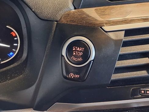 Used 2019 BMW X3 xDrive30i AWD/4WD image 24