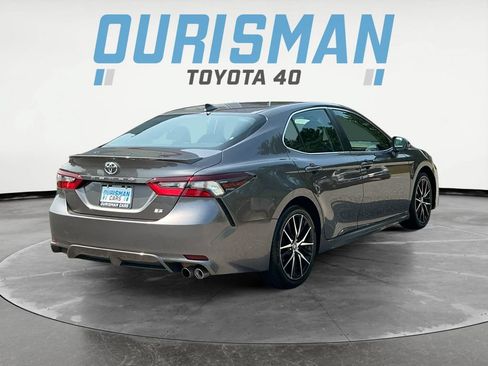 Used 2024 Toyota Camry SE FWD image 7