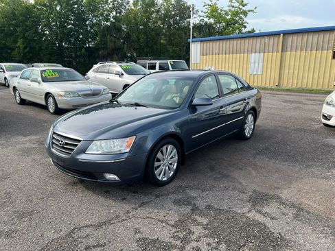 Used 2009 Hyundai Sonata Limited FWD image 2