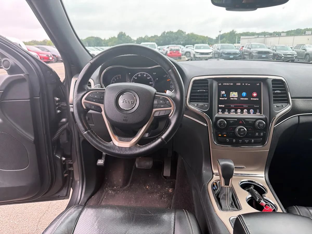 Used 2017 Jeep Grand Cherokee Limited w/ Luxury Group II AWD/4WD image 6