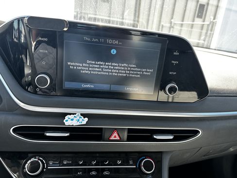 Used 2020 Hyundai Sonata SE FWD image 15