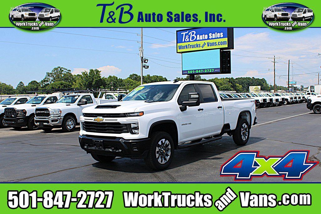 Used 2025 Chevrolet Silverado 2500 Custom w/ Custom Convenience Package AWD/4WD image 1