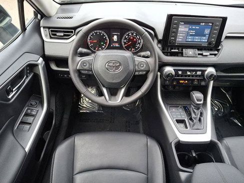 Certified 2022 Toyota RAV4 XLE Premium image 23