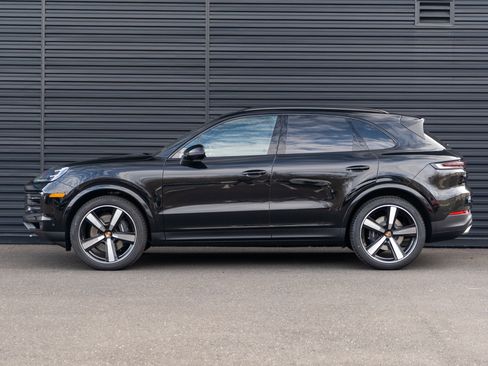 New 2026 Porsche Cayenne image 2