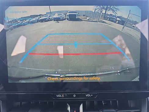 Used 2026 Toyota Corolla SE w/ SE Premium Package image 30