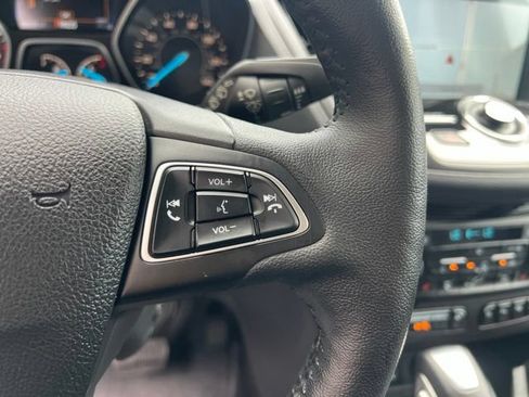 Used 2019 Ford Escape Titanium AWD/4WD image 12