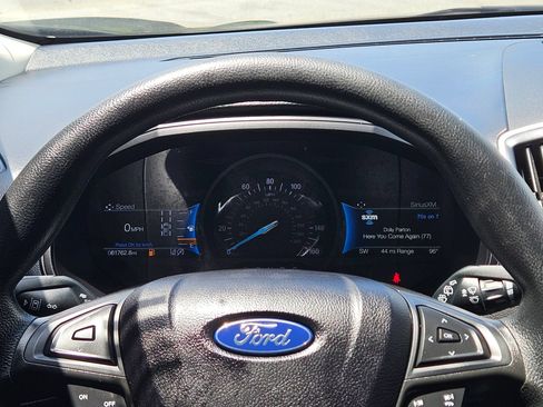 Used 2023 Ford Edge SE AWD/4WD image 16