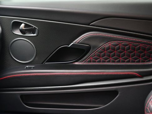 Used 2019 Aston Martin DBS Superleggera image 26