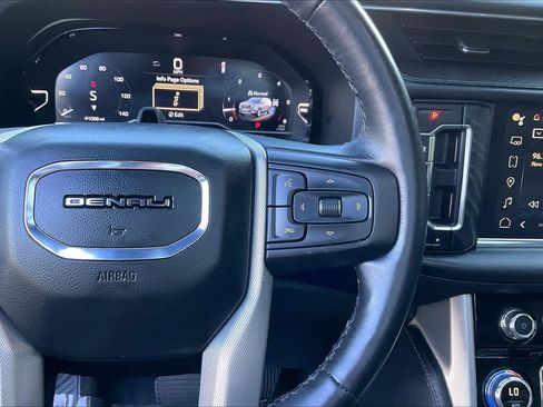 Used 2024 GMC Yukon Denali w/ Advanced Technology Package AWD/4WD image 24