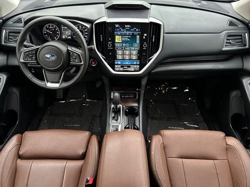 Used 2023 Subaru Ascent Touring image 3