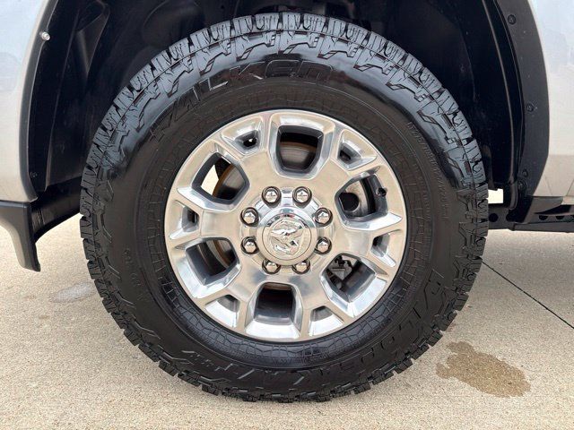 Used 2022 RAM 2500 Laramie AWD/4WD image 5