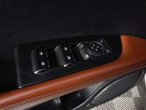 Used 2016 Lincoln MKX Reserve w/ Driver Assistance Package AWD/4WD image 23