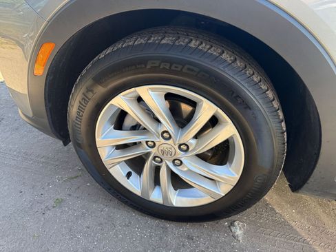 Used 2025 Buick Envista Preferred image 29