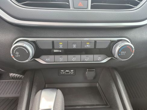 New 2025 Nissan Altima 2.5 S image 18