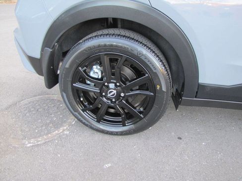 Used 2024 Nissan Kicks SR image 26